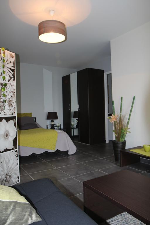 La Maison Des Landes Mouzillon Room photo